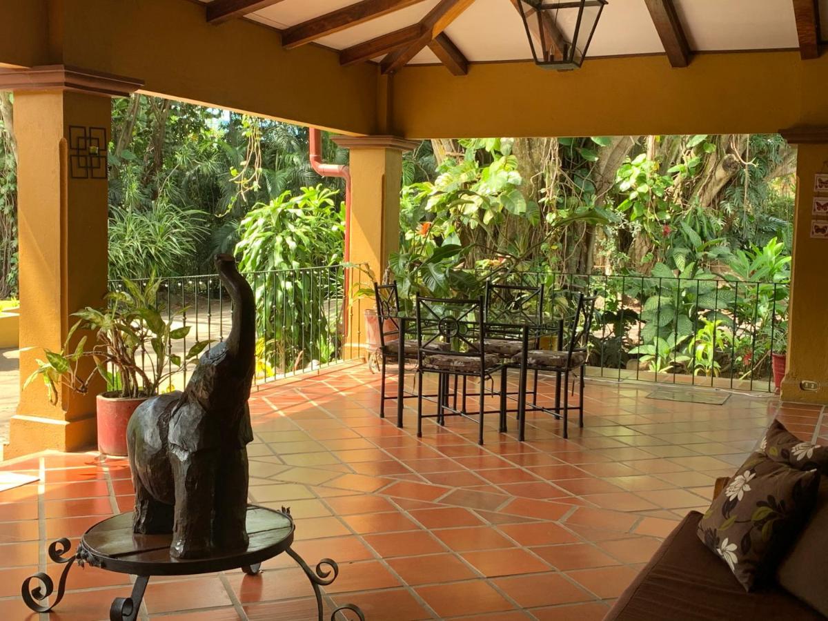 Trapp Family Country Inn San Antonio De Belen Exterior photo