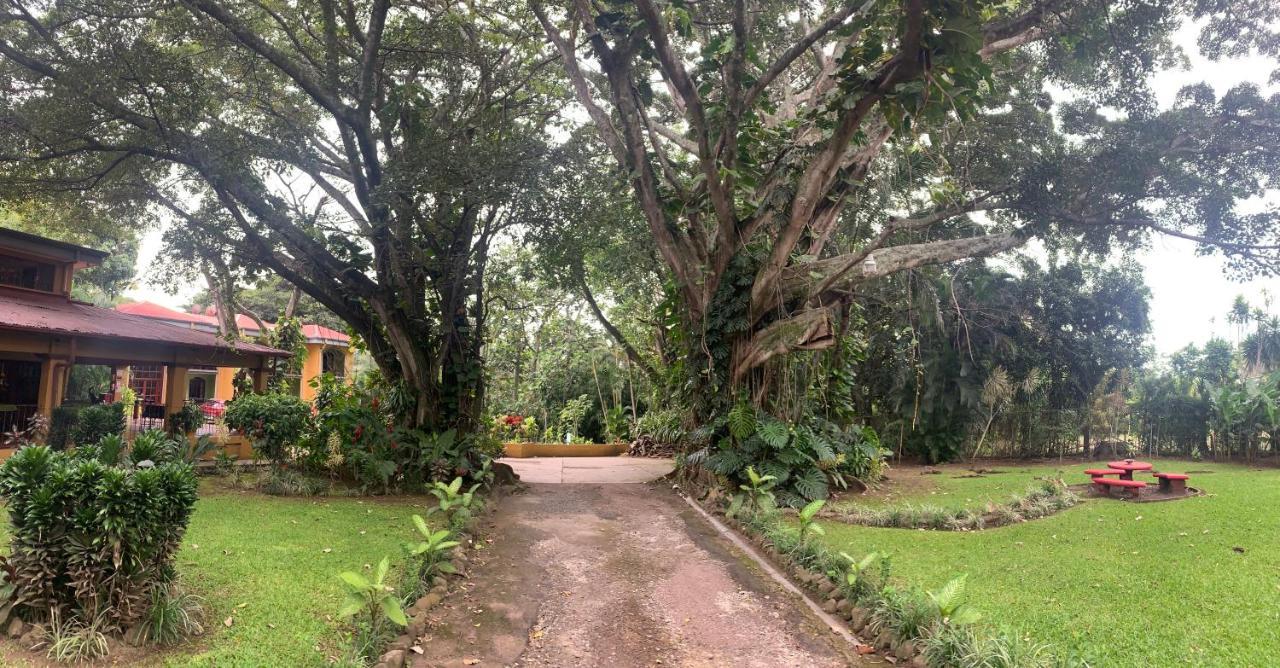 Trapp Family Country Inn San Antonio De Belen Exterior photo