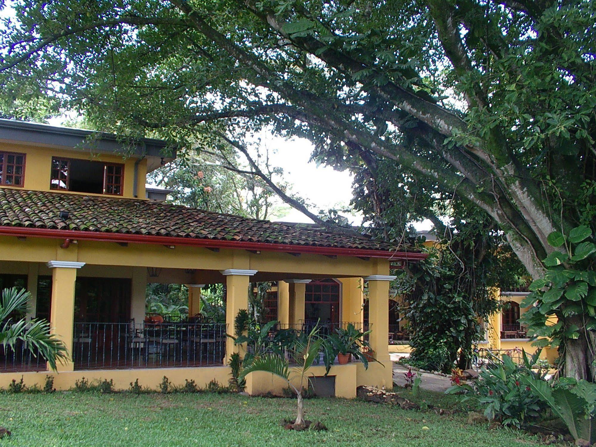 Trapp Family Country Inn San Antonio De Belen Exterior photo